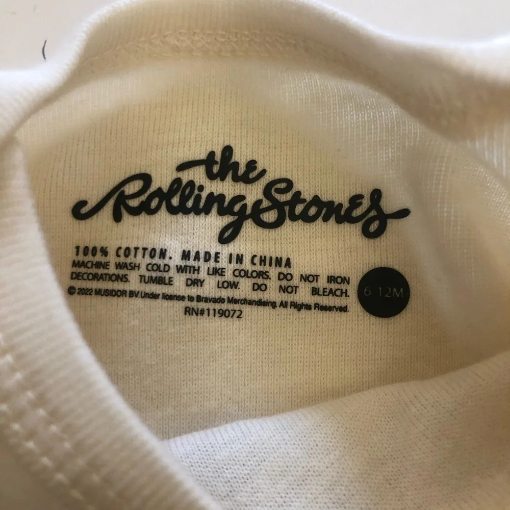 Rolling Stones Old Navy Baby Bodysuit and Pants Set Size 6/12 M